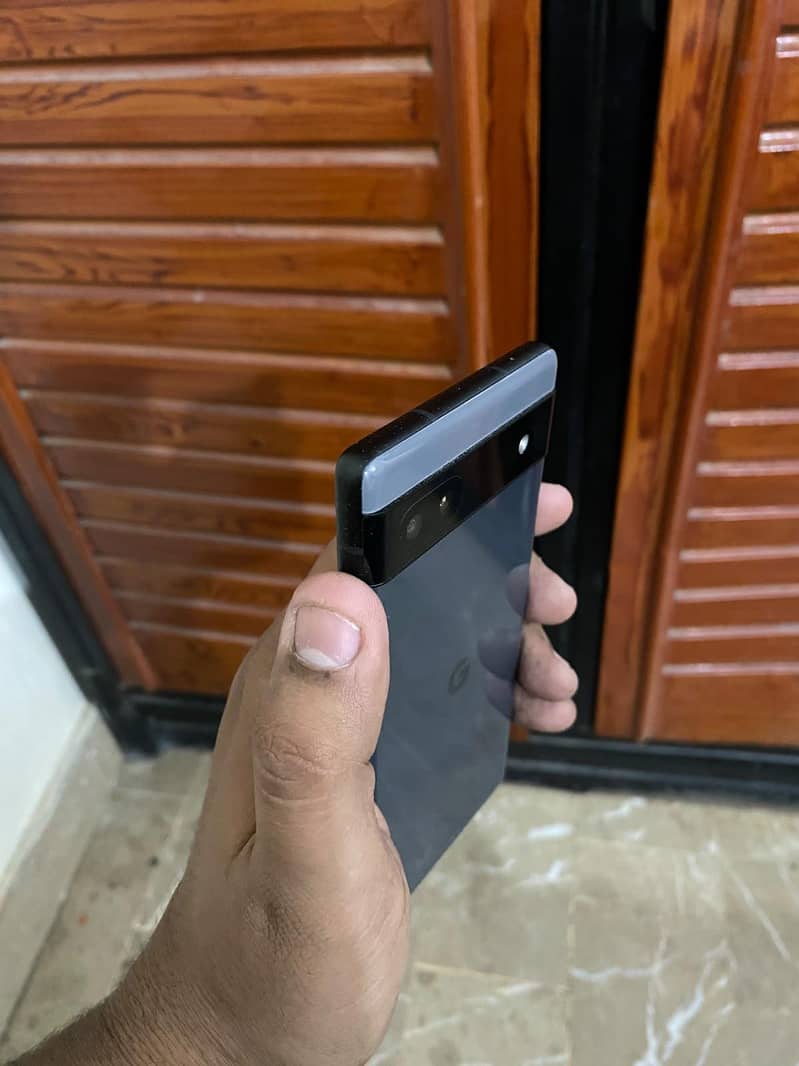 Google Pixel 6a 4
