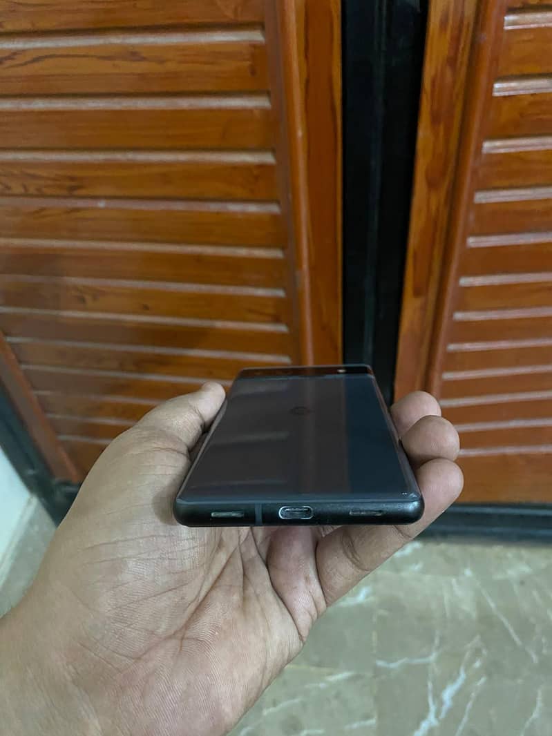 Google Pixel 6a 5