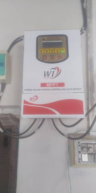 Mppt solar charge controller 100 Amp