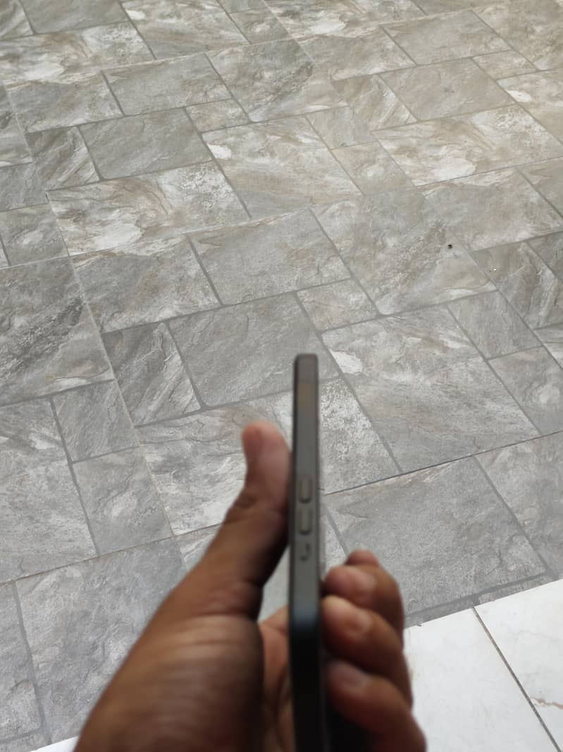 Iphone 15 jv 5