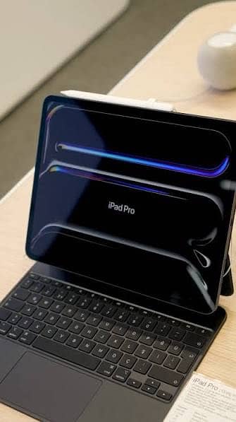 Apple iPad Pro M4 256GB Gray - Battery Health 93%