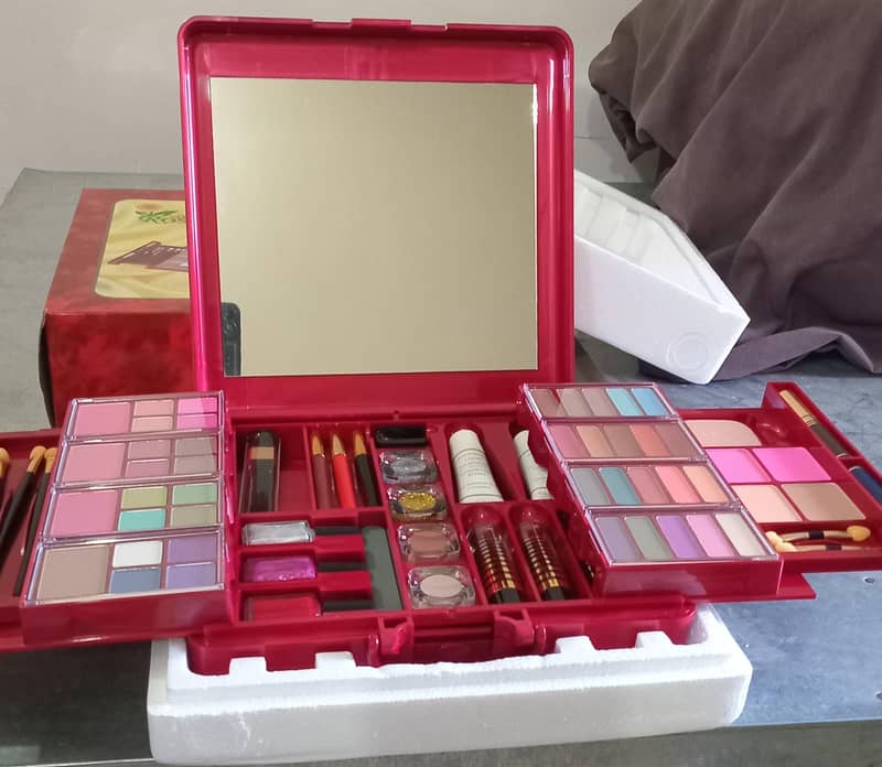 makup box 2