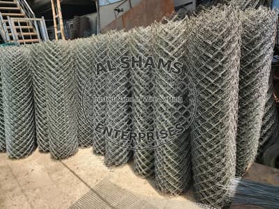 Chain link mesh/ Barbed wire/ Razor wire/ Weld mesh/ Hesco bags