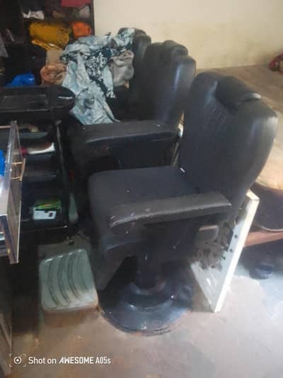 salon chairs 3 pis