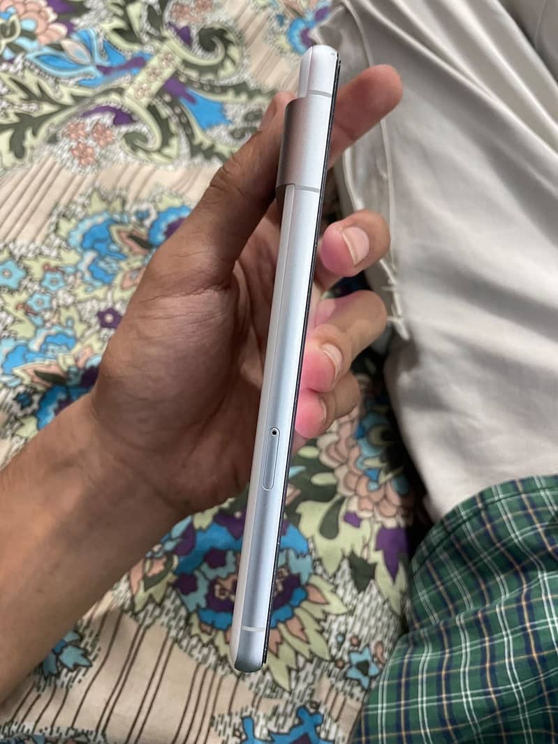 Google Pixel 7 6