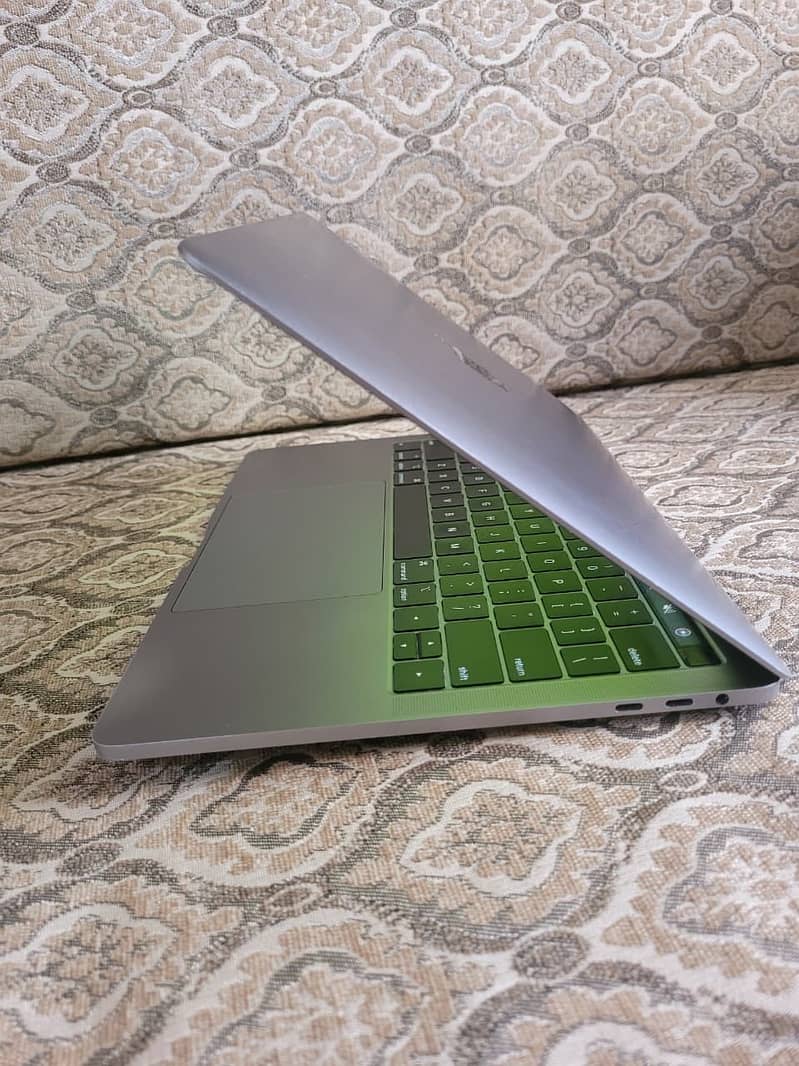 Macbook 2018 pro 2