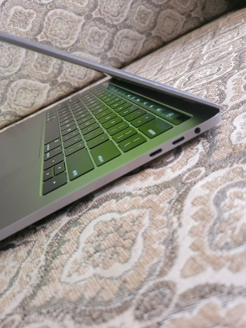Macbook 2018 pro 14
