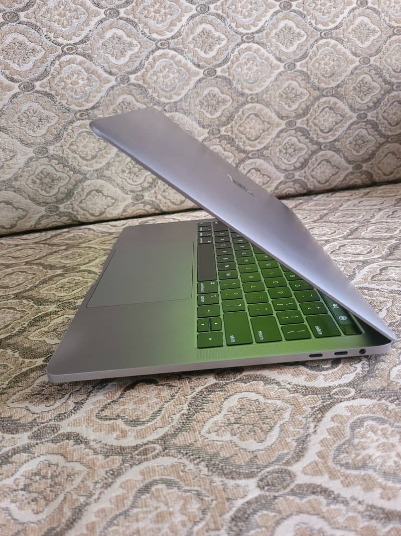 Macbook 2018 pro 15