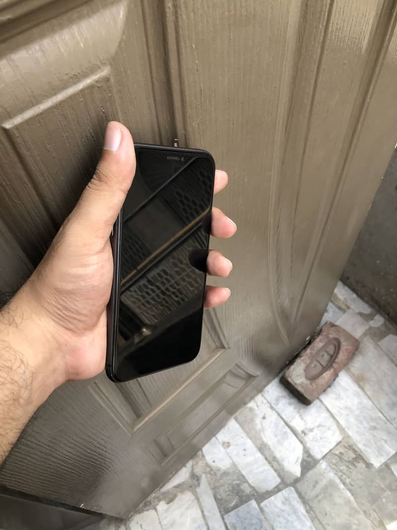 Apple iPhone 11 2