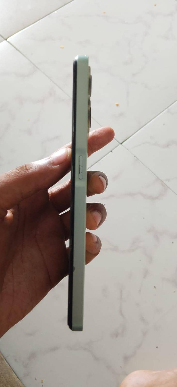 Realme C35 6