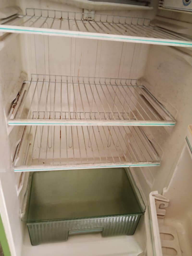 Singer Fridge 10/10 Condition 4