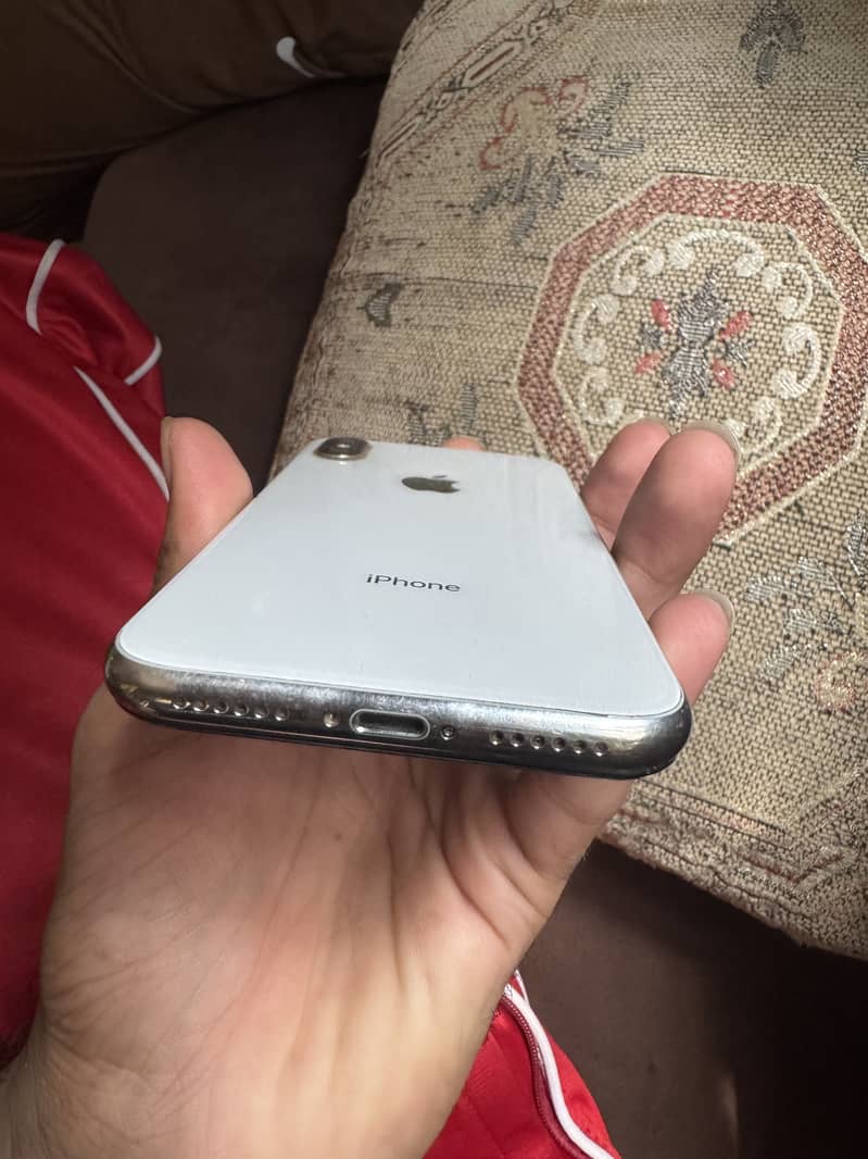 Apple iPhone X 3