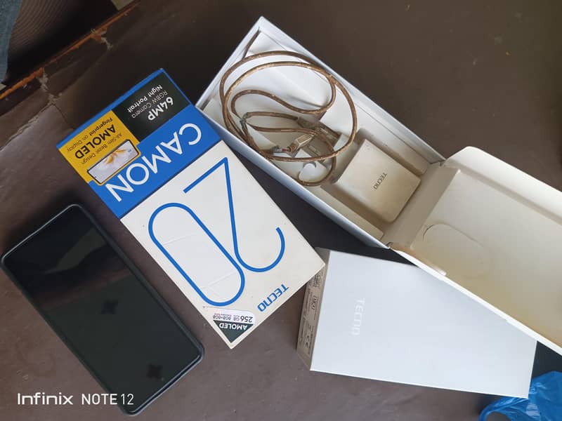 Tecno CAMON 20 8
