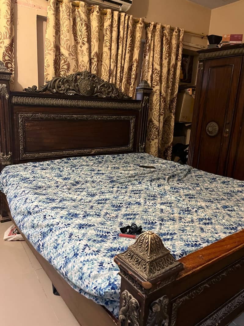 Bed and wardrobe 2