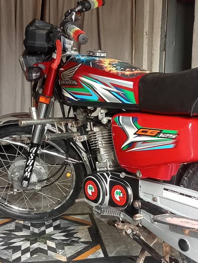 Honda CD 70 23/24 model total genuine condition 10/10 documents clear