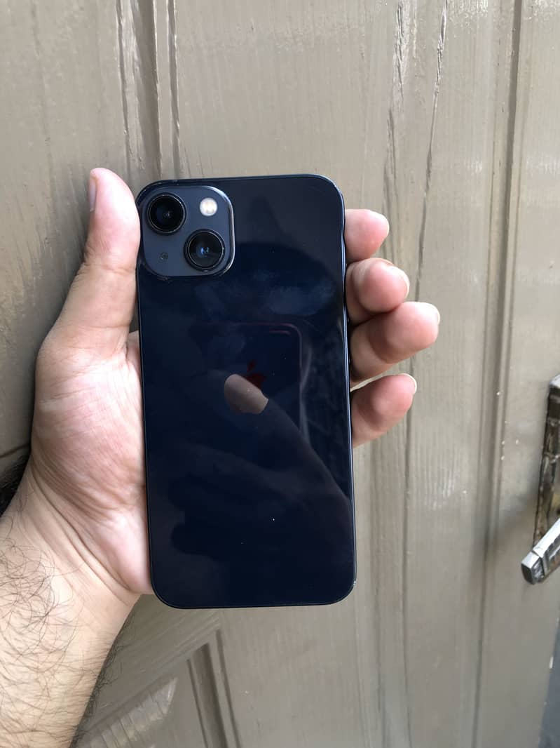 Apple iPhone 13 0