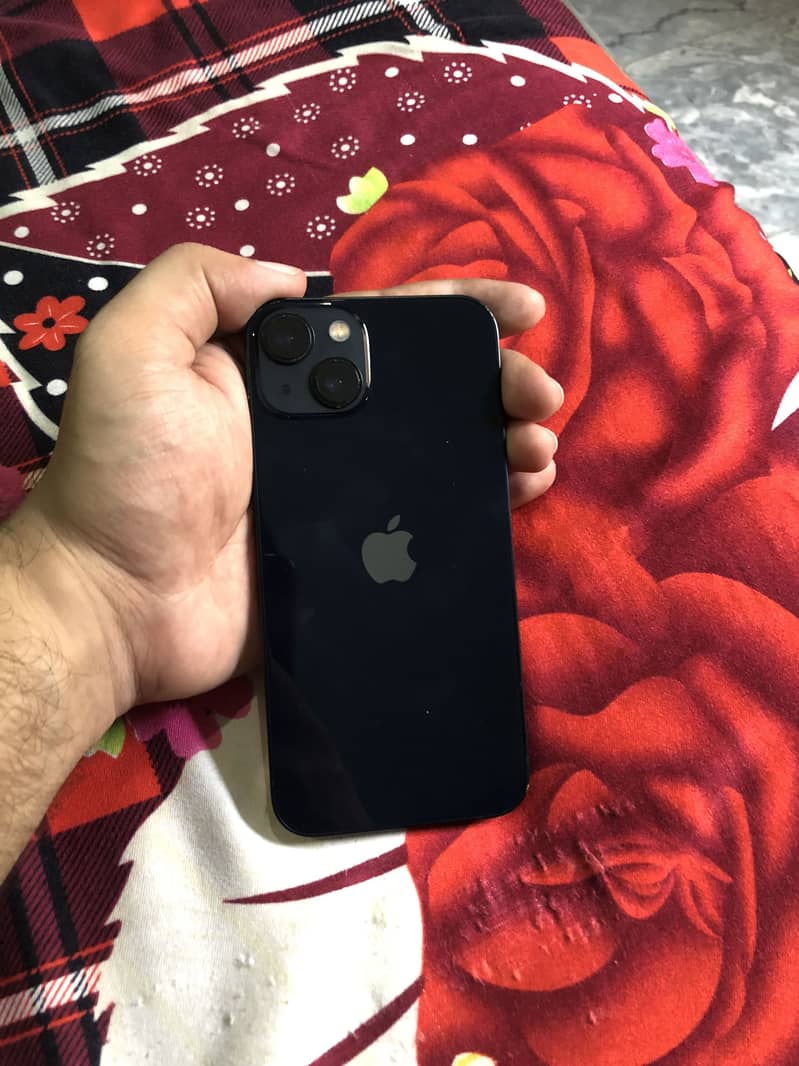 Apple iPhone 13 3