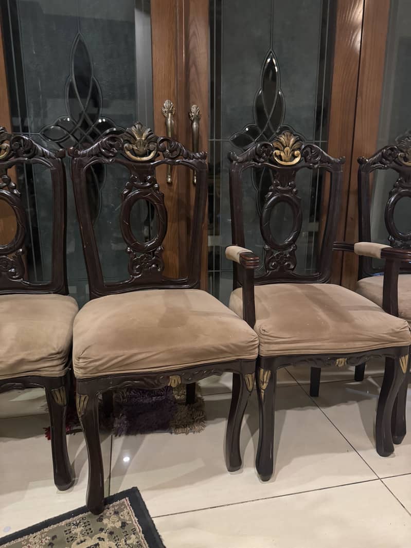 8 Dining Chairs 2