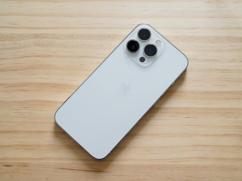 Apple iPhone 13 Pro 0