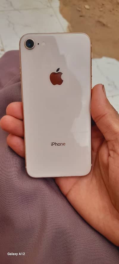 Apple iPhone 8