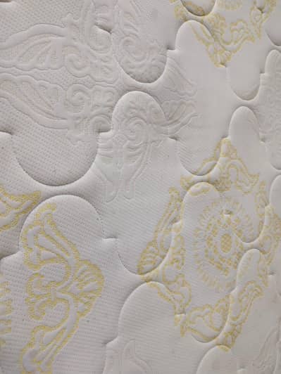 Moltyfoam spring mtters good condition