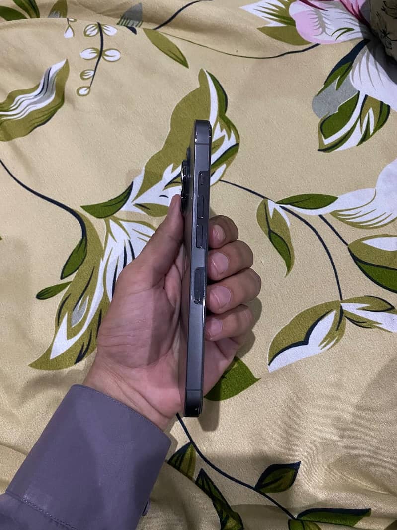 Apple iPhone 13 Pro 5