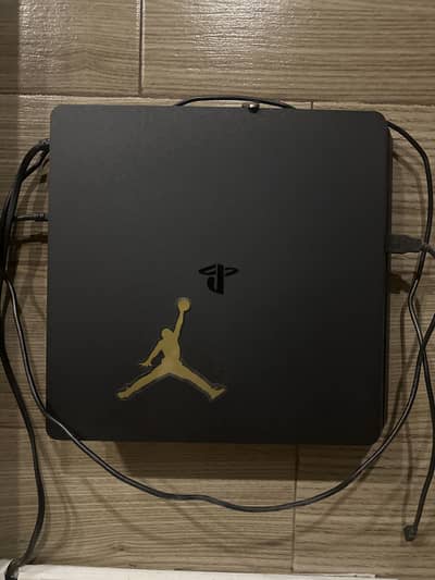 PS4 Slim 1TB Excellent Condition
