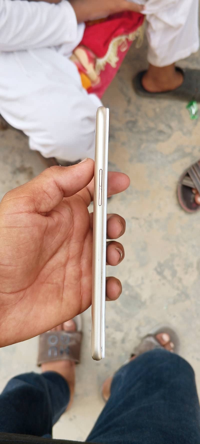 OPPO A83 1
