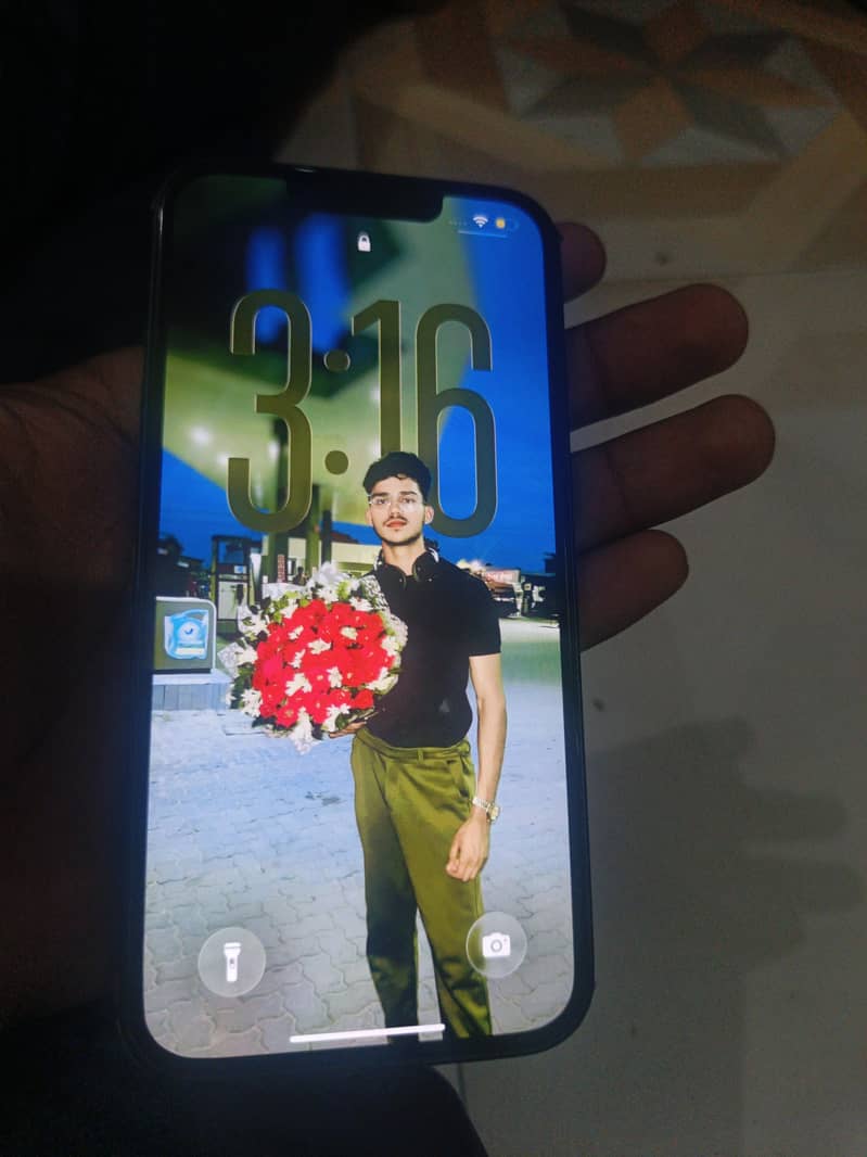 Apple iPhone 14 2
