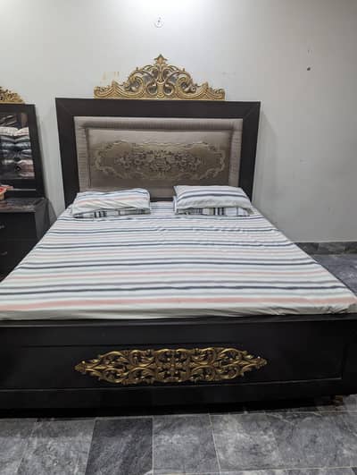 New Style bed in good condition