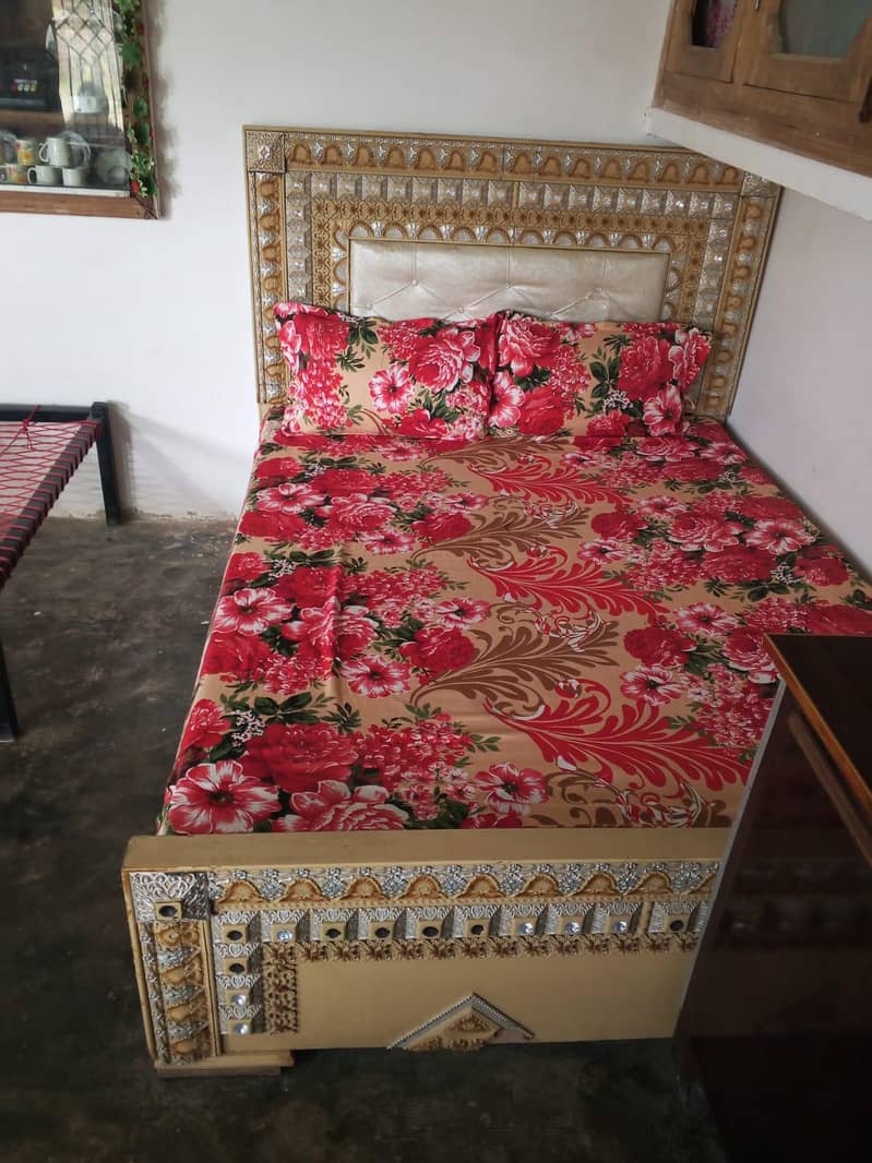 Double Bed 0