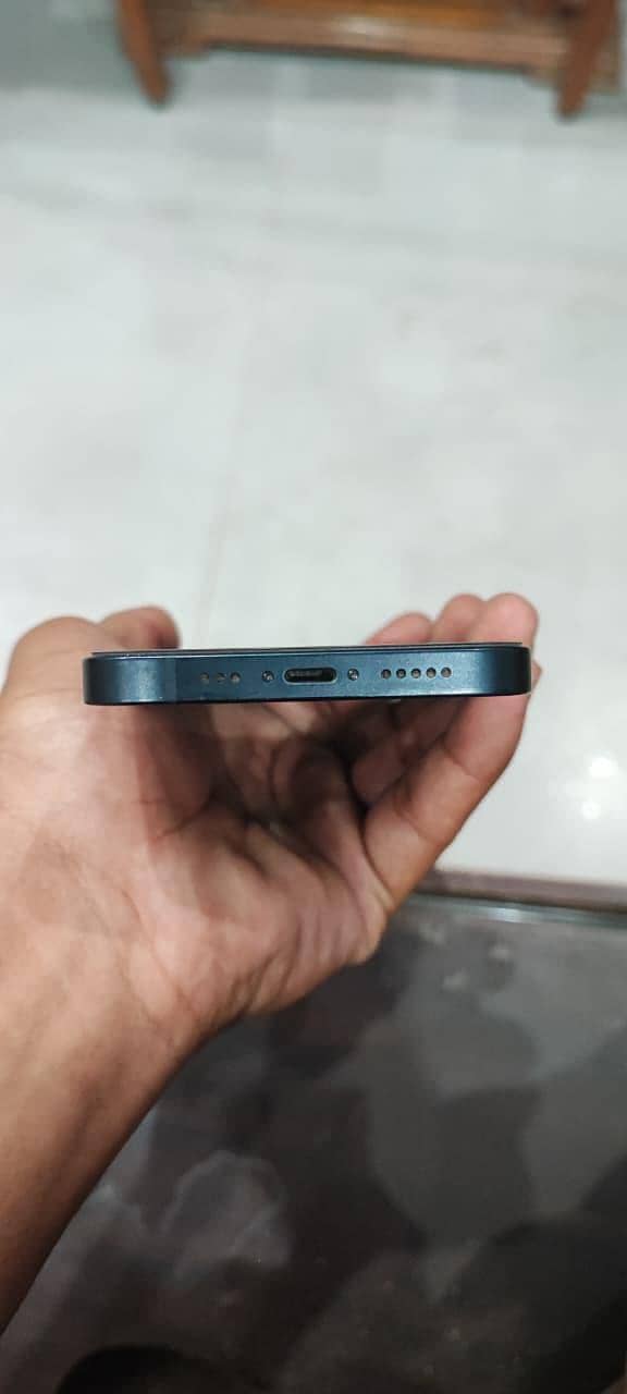 iPhone 13 2