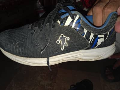 Sports Shoes for 10-14 years old