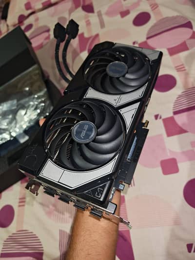 GeForce RTX 5070 12GB Dual Asus Graphics card