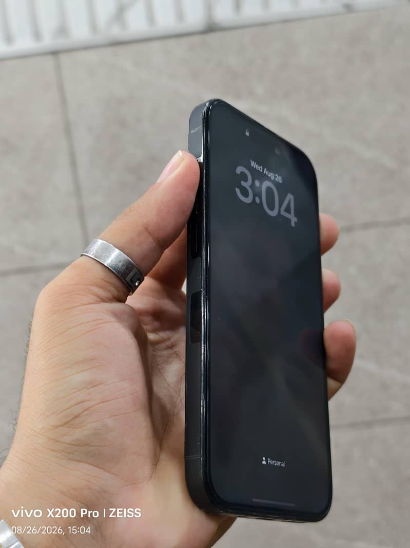 Apple iPhone 14 Pro 1