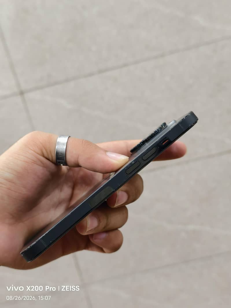 Apple iPhone 14 Pro 4