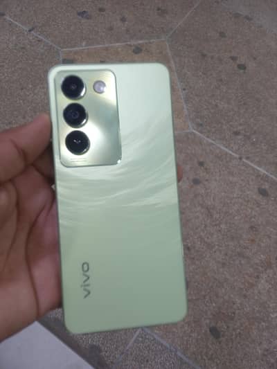 vivo y100