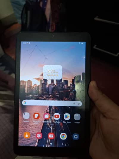 Samsung Tab A8 used crack screen
