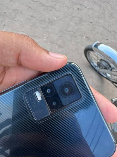 Vivo V21e