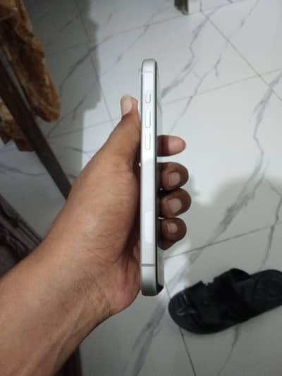 Apple iPhone 17 Pro jv