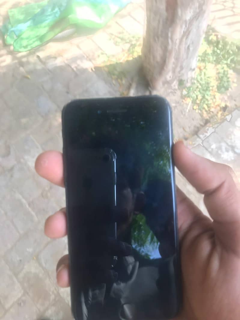 Apple iPhone 7 6