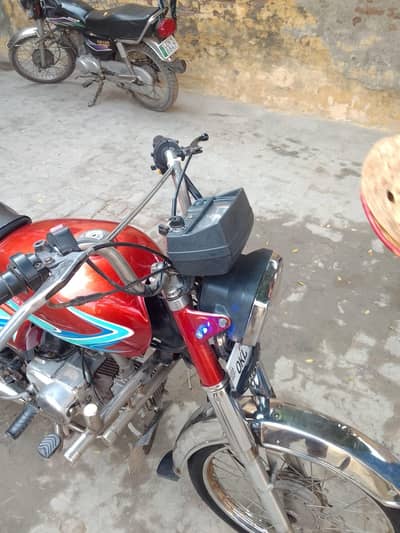 Gold Start Bike For Sell Contact Number 0/3/0/9/5/9/2/6/2/4/8