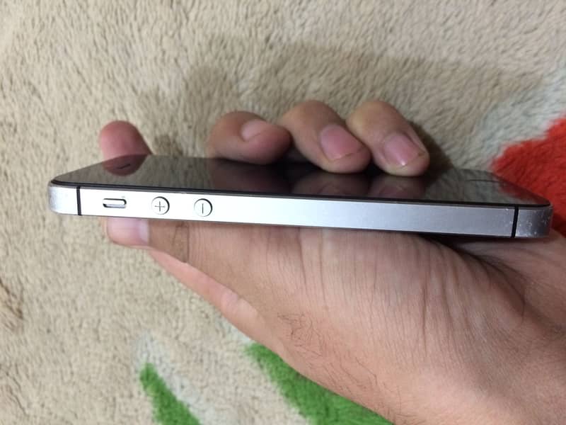 Apple iPhone SE 2