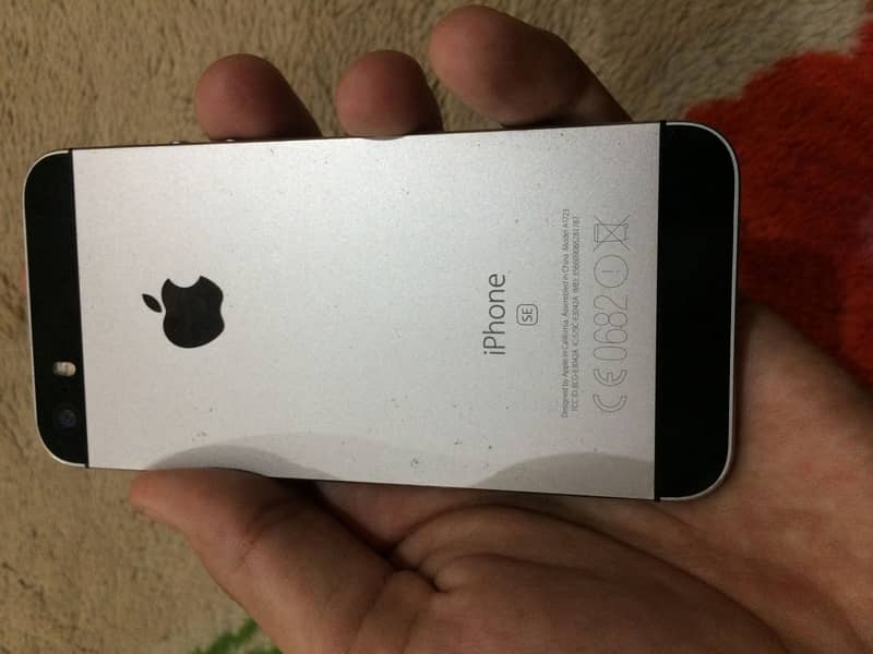 Apple iPhone SE 7