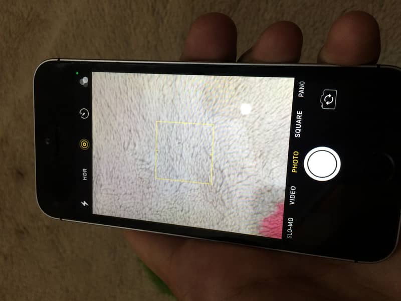 Apple iPhone SE 10