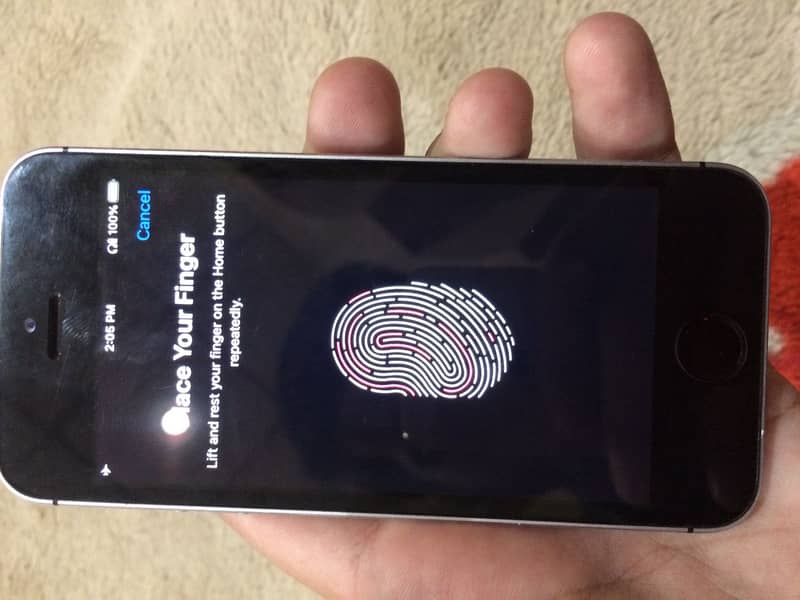 Apple iPhone SE 17