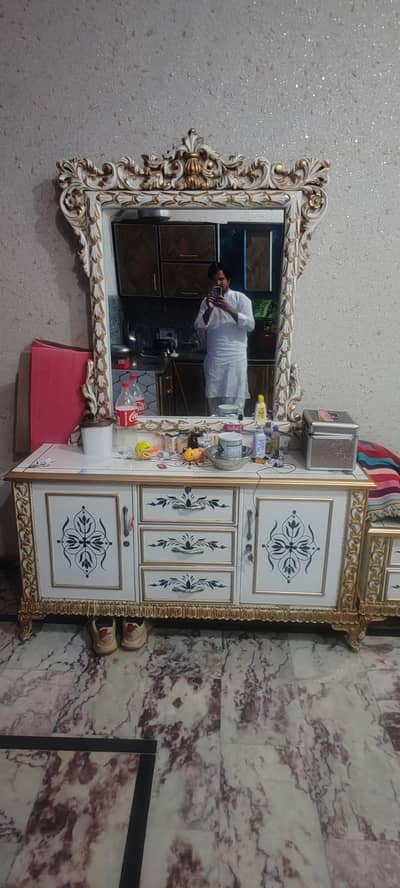 ak bed dresing or sad tabel