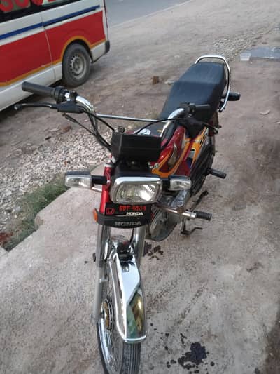 new bike ha total lemination 6 plai ka new tyer
