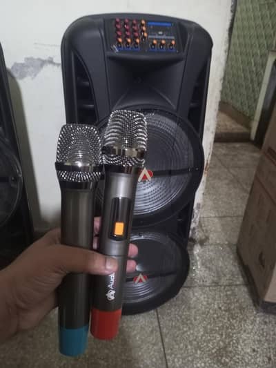 Speaker on rent