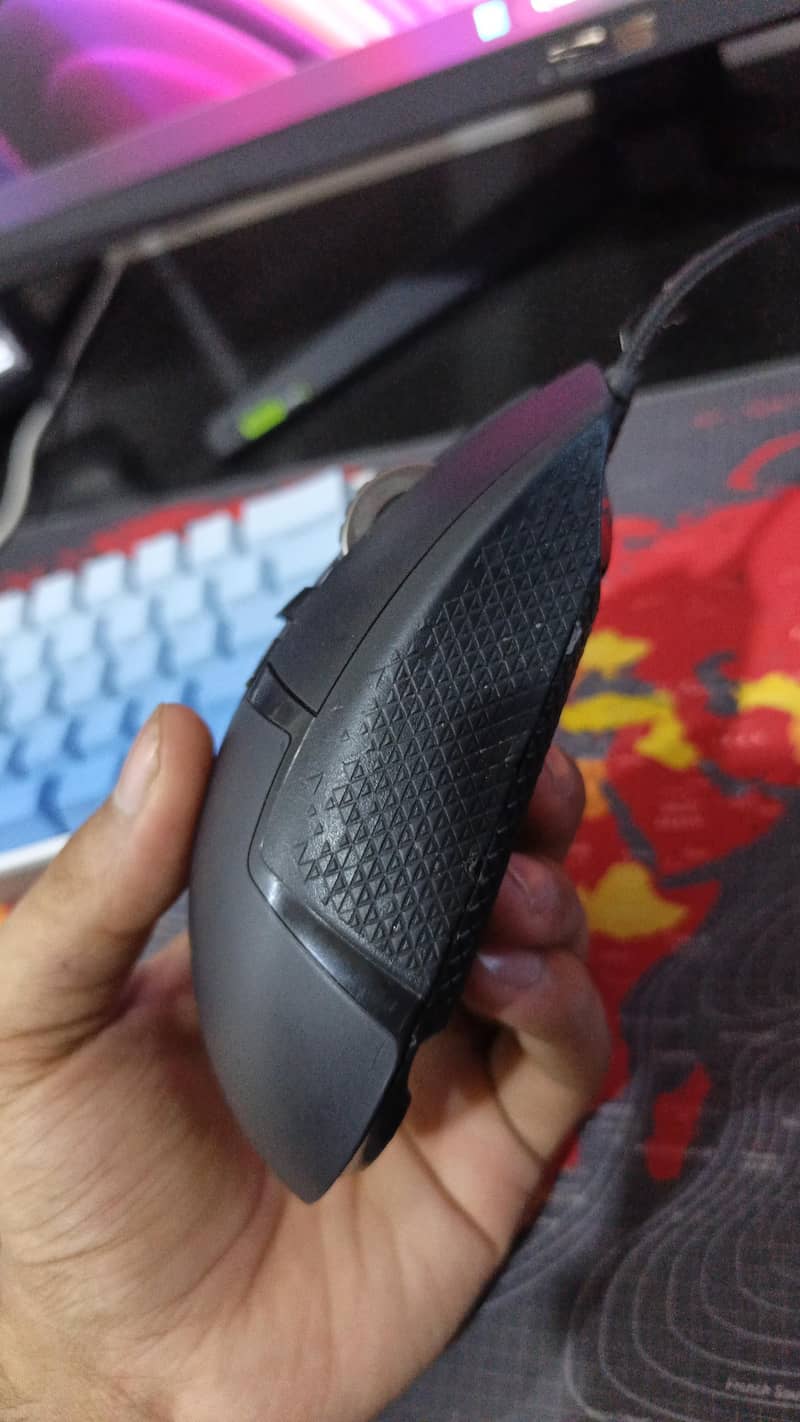 gaming mouse 4